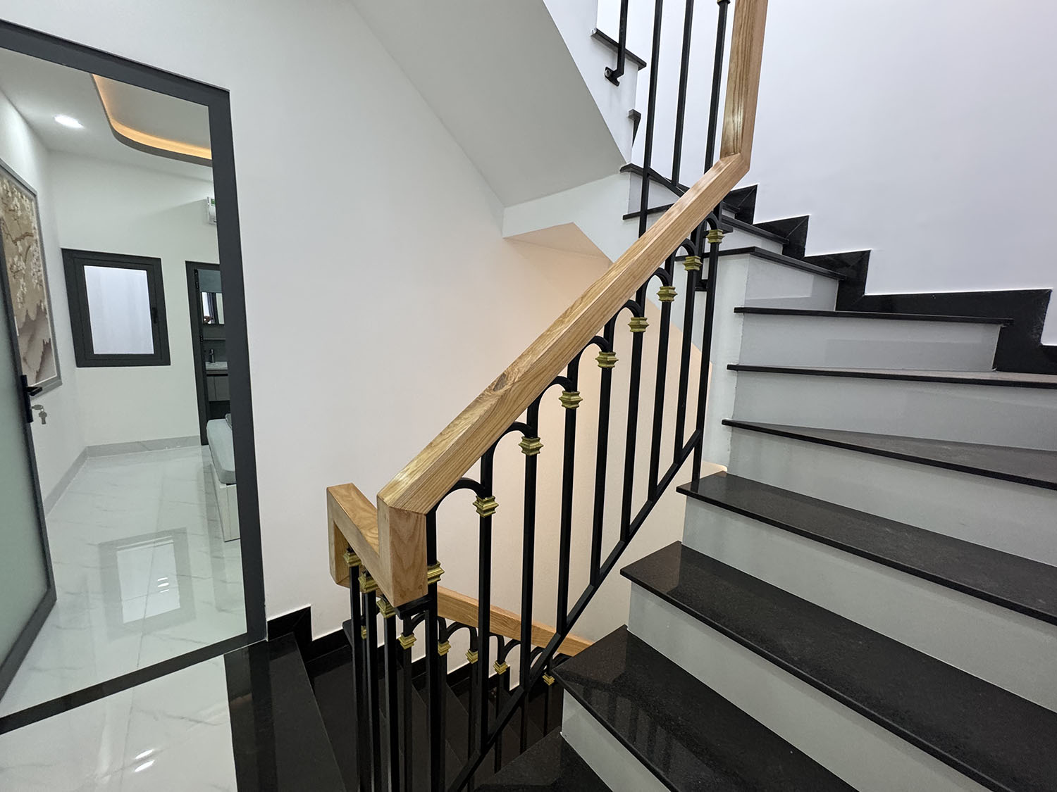 Nhà phố 3 lầu t.kế Tân Cổ Điển, full nội thất cao cấp, hẻm xe hơi khu VIP Lê Lợi-Gần ĐH Công Nghiệp